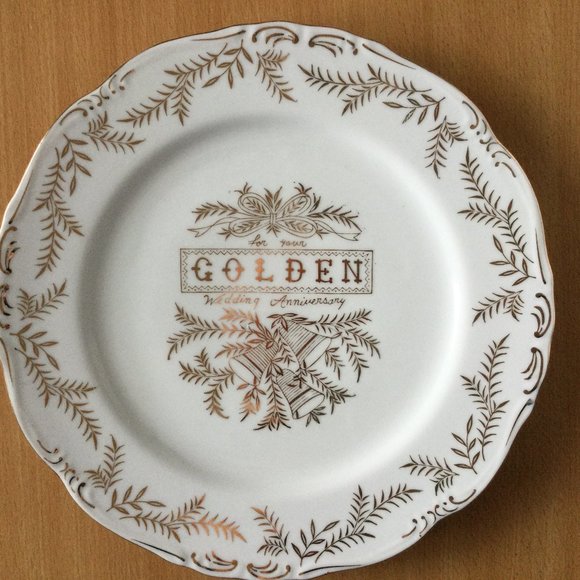 For your golden wedding anniversary porcelain plate golden leaf pattern Japan - Picture 1 of 5